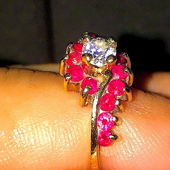 Jewelry - 14kt yellow gold Ruby &1/4 Ct Diamond Ring